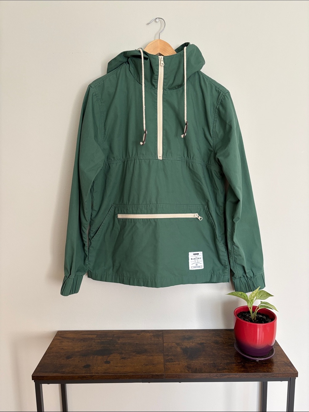 Electric Family Green Pullover Jacket with half zip -Small